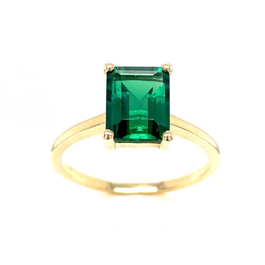 9ct Green Stone 9x7mm 4 Claw Solitaire Ring